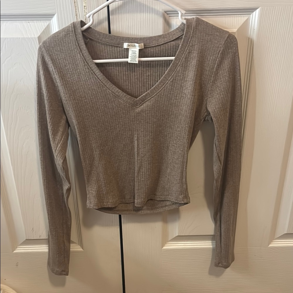 Bozollo Ribbed V-Neck long sleeve Crop Top size medium